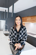 MJ Kaur, Paris, Real Estate Agent