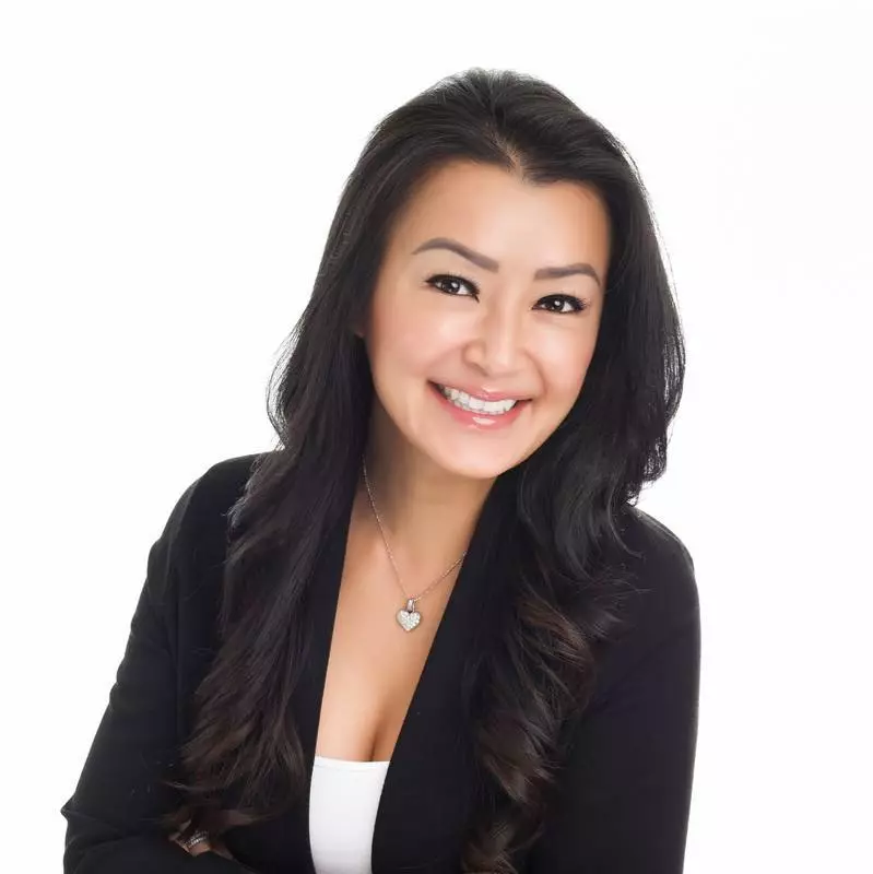 Mabel Ko, Vancouver, Real Estate Agent