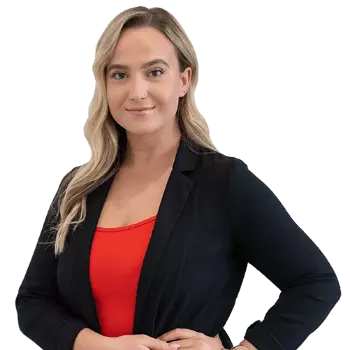 Mackenna Lyons, Hamilton, Real Estate Agent