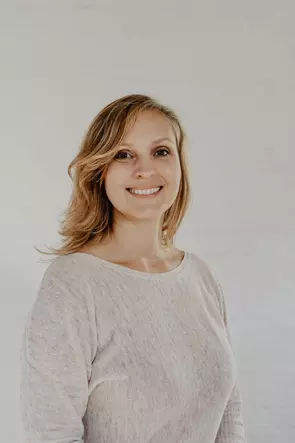 Maggie Jarvos, Collingwood, Real Estate Agent