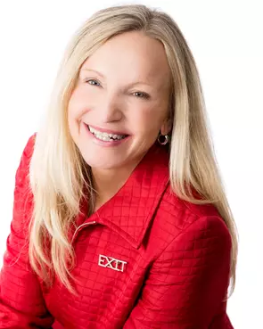 Maggie Tessier, Embrun, Real Estate Agent