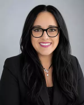 Maria Petosa, Montreal, Real Estate Agent