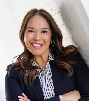 Maricel Knight, Winnipeg, Real Estate Agent
