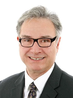 Mario Starnino, Dollard des Ormeaux, Real Estate Agent