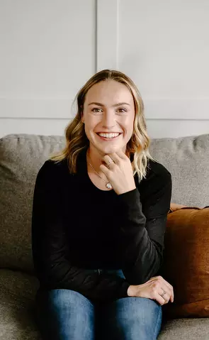 Meaghan Orr, Cochrane, Real Estate Agent