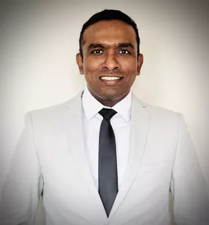 Merlin Nadar, Mississauga, Real Estate Agent
