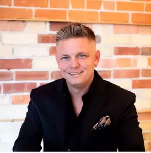 Mica Sadler, Kitchener, Real Estate Agent