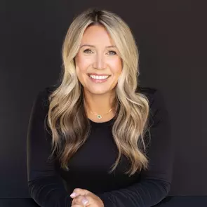 Michelle Topic, Brantford, Real Estate Agent