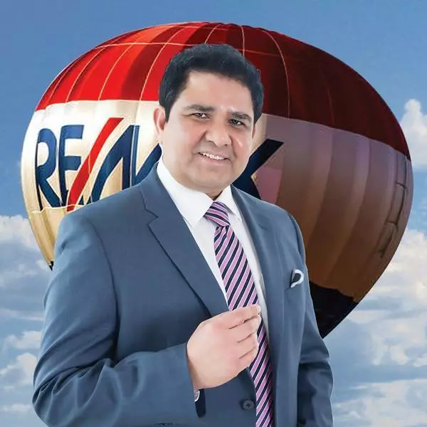 Mike Chadha, Edmonton, Real Estate Agent