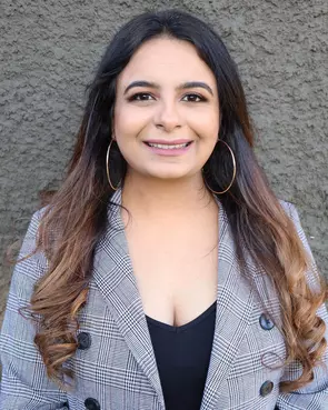 Monica Gakhal, Surrey, Real Estate Agent