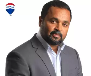 Nada Vickneswaran, Scarborough, Real Estate Agent