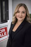 Natacha Khoerniawan, Kanata, Real Estate Agent