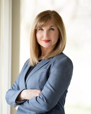 Natalie French, London, Real Estate Agent