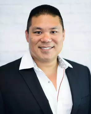 Neil Wong, Pickering, Real Estate Agent
