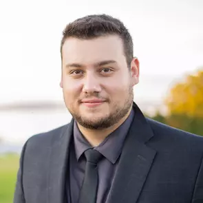 Niko Barragan, Peterborough, Real Estate Agent