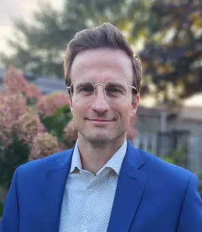 Nikola Bucalo, Hamilton, Real Estate Agent