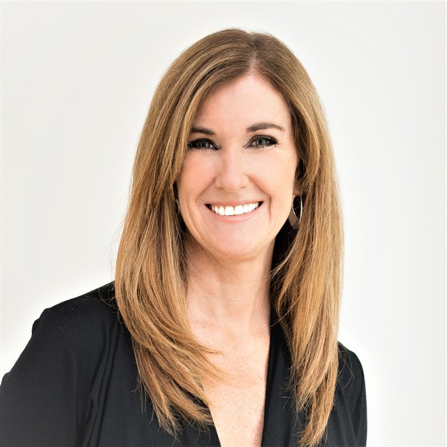 Pam Henderson, London, Real Estate Agent