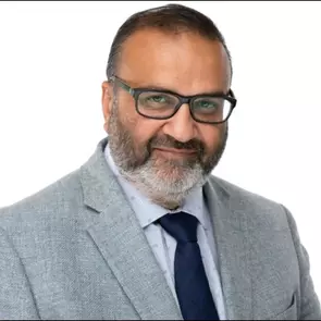 Parv Harry, Surrey, Real Estate Agent
