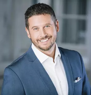 Phil Reigh, Vancouver, Real Estate Agent