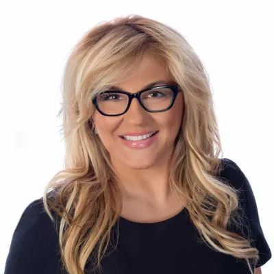 Pina Scicchitano, Brossard, Real Estate Agent