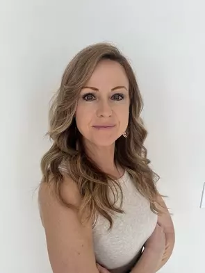 Rachael Woolner, Cochrane, Real Estate Agent