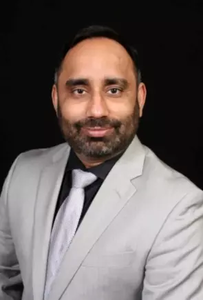 Raghuveer Legha, Mississauga, Real Estate Agent