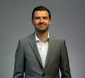 Robbie Forrest, Vancouver, Real Estate Agent