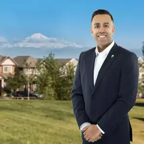 Robbie Johal, Surrey, Real Estate Agent
