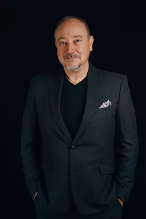 Roberto Ficzere, Oakville, Real Estate Agent
