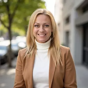 Robyn Fors, Winnipeg, Real Estate Agent