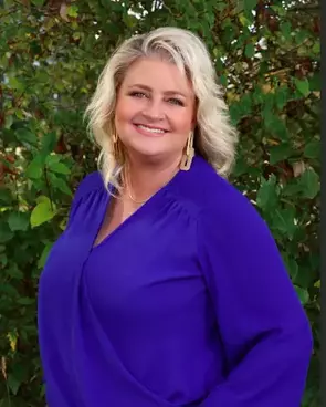 Ronda Karn, Bellingham, Real Estate Agent