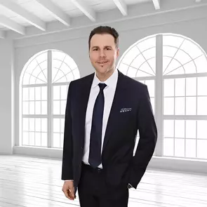 Sam Cantalena, Oakville, Real Estate Agent