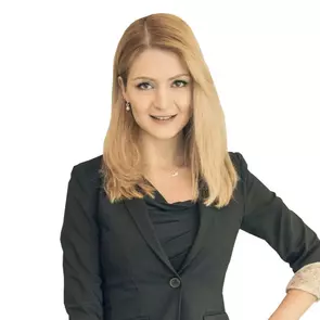 Sarah Kiani, Burlington, Real Estate Agent