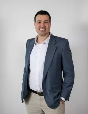 Sean Cuddy, London, Real Estate Agent
