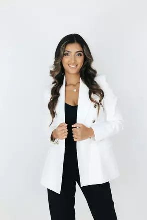 Selena Nicholas, London, Real Estate Agent