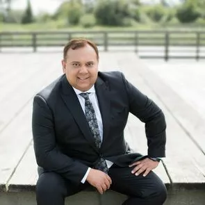 Shafik Ladha, Richmond, Real Estate Agent
