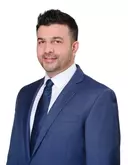 Shakaib Khan, Fergus, Real Estate Agent