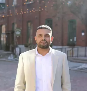 Shauhrat Gill, Kitchener, Real Estate Agent