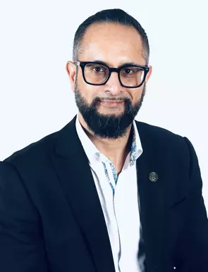 Shayraz Khan, Markham, Real Estate Agent