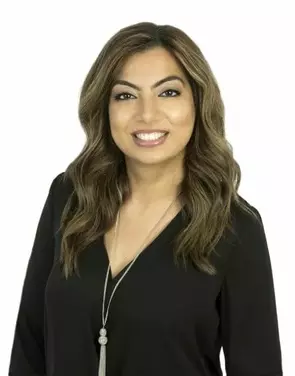 Shifa Narula, Brampton, Real Estate Agent