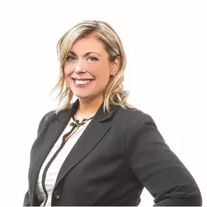Sindie Salvas, Drummondville, Real Estate Agent