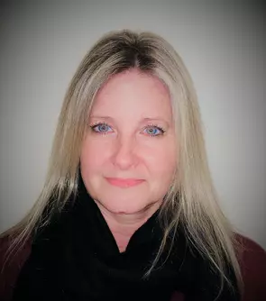 Stacey Friend, Montreal, Real Estate Agent
