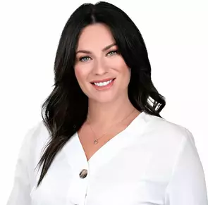 Stephanie Boulay, Pembroke, Real Estate Agent