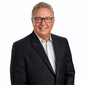 Stephen Tar, Markham, Real Estate Agent