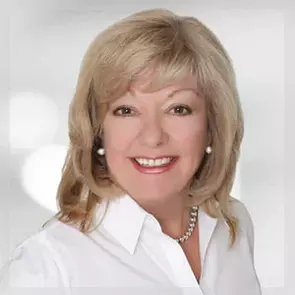 Sue Moorcroft, Burlington, Real Estate Agent