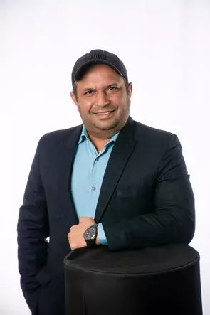 Surinder Bhandari, Winnipeg, Real Estate Agent