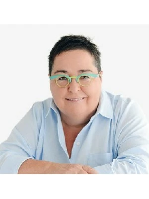 Suzanne Dery, Saint Bruno, Real Estate Agent