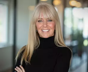Suzanne Dwyer, Philadelphia, Insurance Agent