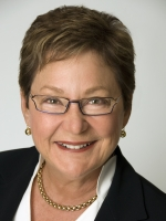 Tanis Hall, Burlington, Real Estate Agent