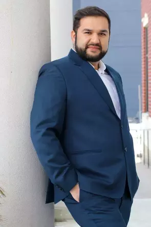 Tanvir Arora, Cambridge, Real Estate Agent